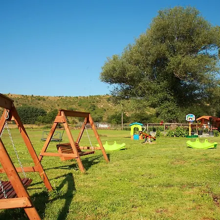 Hotel κτήμα γιαννιώτη Giannioti Estate 3*