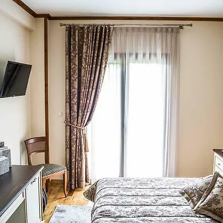 Hotel κτήμα γιαννιώτη Giannioti Estate 3*